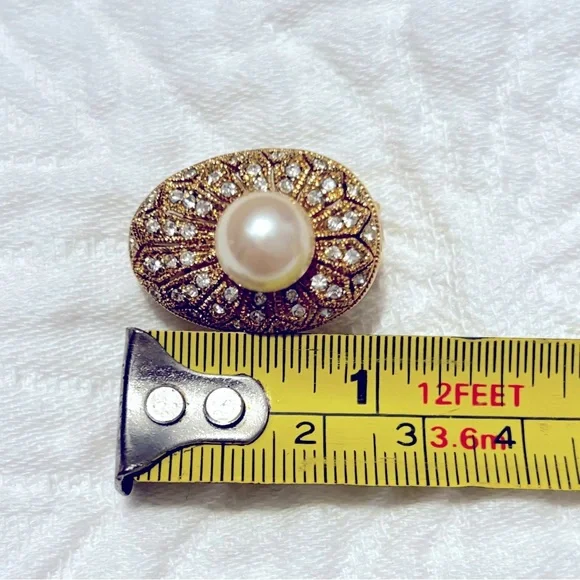 Vintage NADRI Gold Tone Faux Pearl Clip On Earrings - Picture 5 of 5
